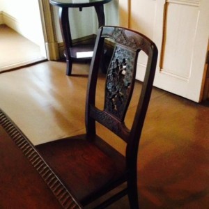 旧三笠ホテル 椅子